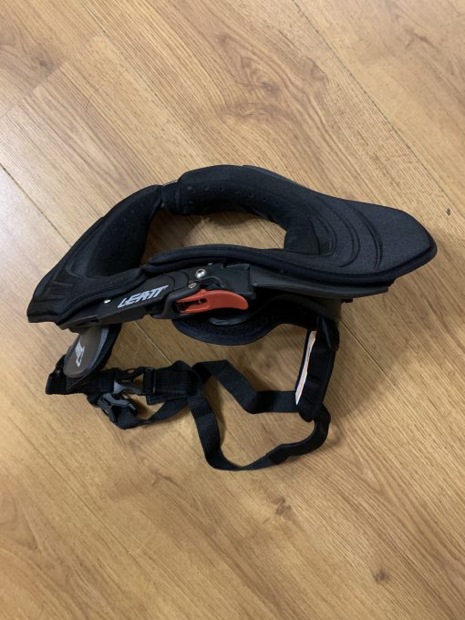 LEATT NECK BRACE GPX CLUB size medium